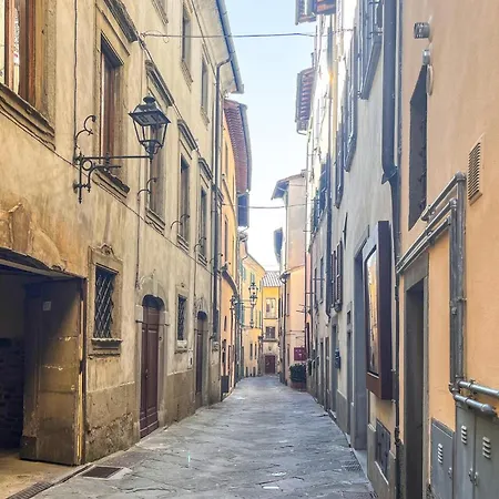 2 Bedroom Pet Friendly In *